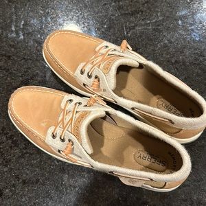 Sperry top sider boat shoes